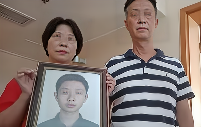 儿子遇害,凶手人间蒸发,福建父亲追凶17年:不要钱,要凶手的命