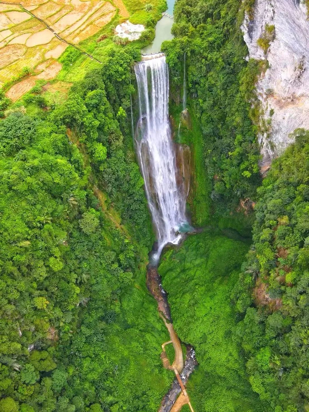 桂林|广西最被低估的小城，山水堪比桂林，宁静宛如桃源，夏日仅25℃，冷门到无人知！