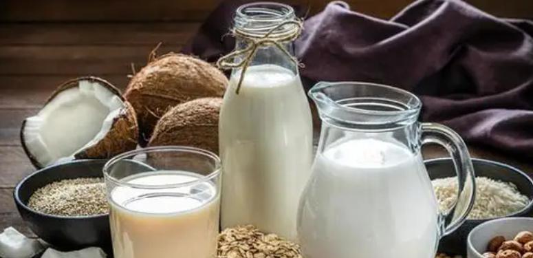 牛奶|牛奶中全是防腐剂,不仅有毒还致癌?3种“牛奶”才真的要少喝