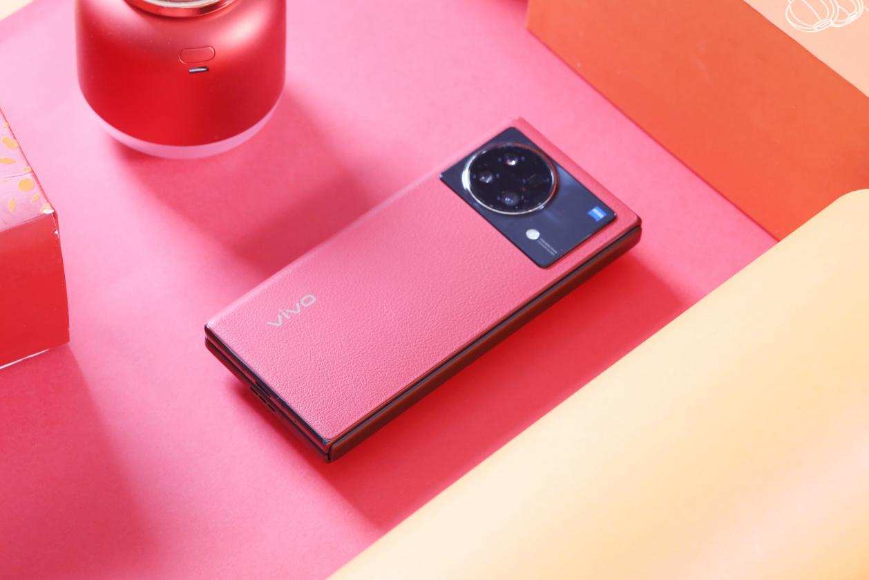 折叠屏|vivoXFold测评:最强堆料的折叠屏旗舰