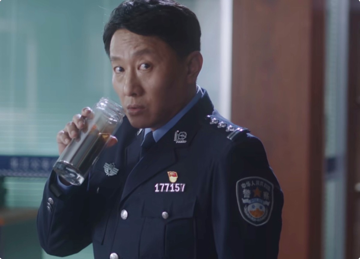 房子斌|“面瘫脸”来学学什么叫演技，造型语气一样，角色却天差地别