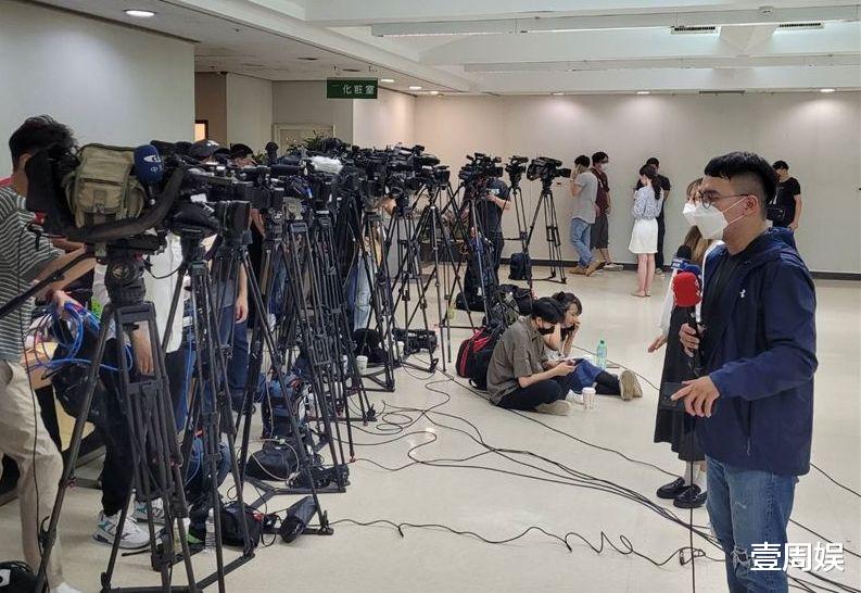 林志颖|林志颖弟弟开记者会回应伤势！多处受伤及骨折，在进行手术评估