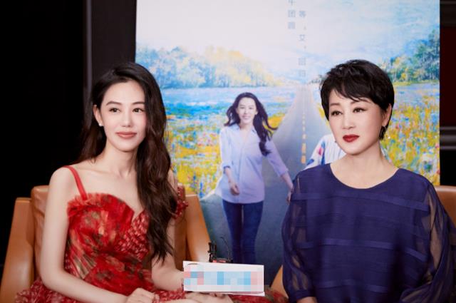 王姬|老演员花式力捧儿女:王姬带女儿走红毯刷脸,李勤勤混血儿子演戏