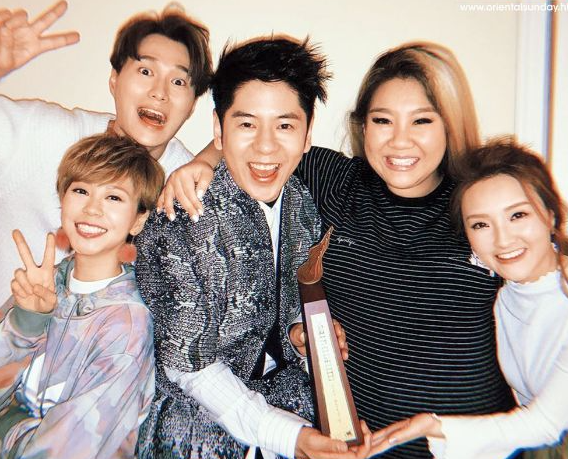 胡鸿钧|整容成瘾被嘲削骨还父，男女通吃恋上绯闻女王，如今全靠谁红和谁玩？