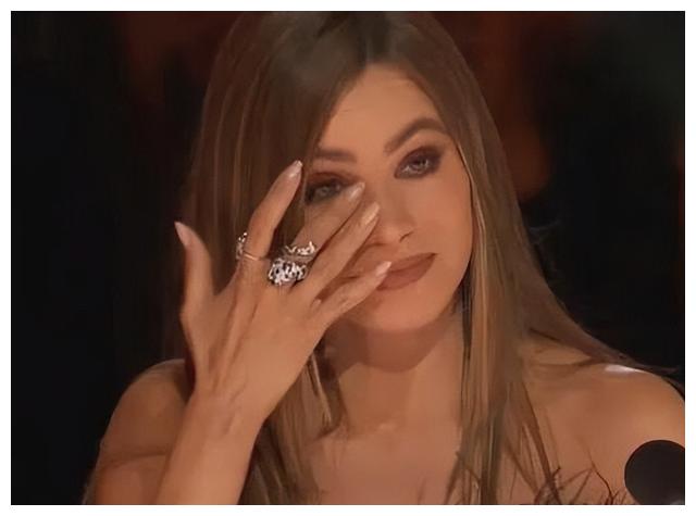 索菲亚|哥伦比亚患癌妈妈单身闯荡好莱坞，22年后成为全球收入最高的女星