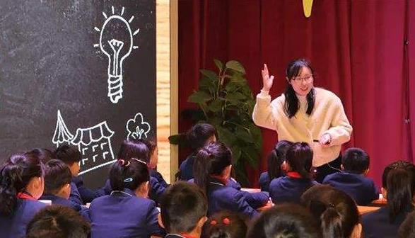 教师|坏消息席卷教师队伍，学校招聘要求不断升高，师范生压力倍增