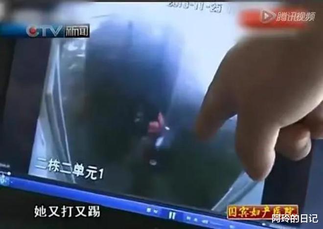湖南8岁小学生疑把3岁男孩推下17楼:有些恶,天生带来