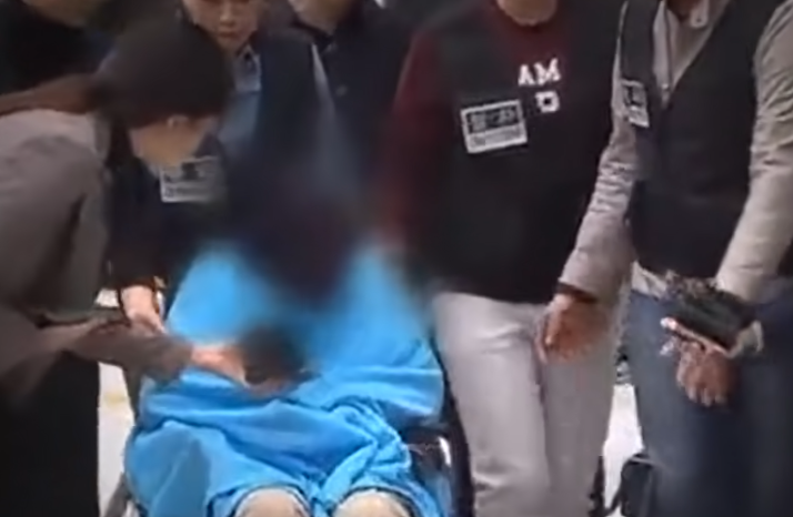 侵害少女逼死妻子,韩国“好爸爸”化身天使,人设崩塌才知是恶魔