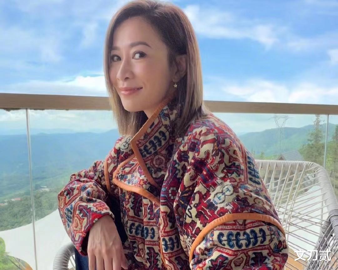 佘诗曼|47岁佘诗曼:不结婚可以吗?