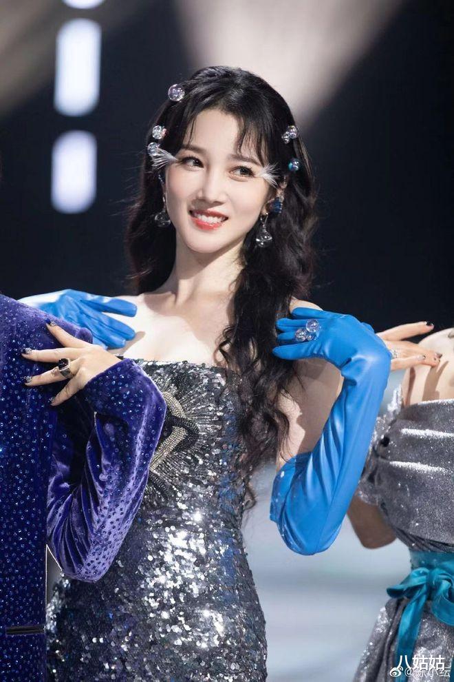 整容|6位“换头改命”的女星,鞠婧祎全都动了,陈数整容前后像两个人