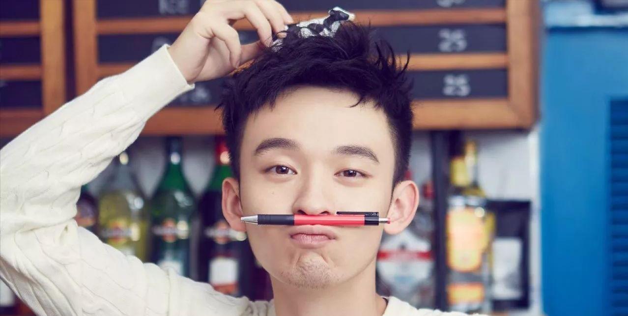 娱乐圈|娱乐圈隐藏的七位大佬,一个电话能叫来半个娱乐圈?地位无人撼动