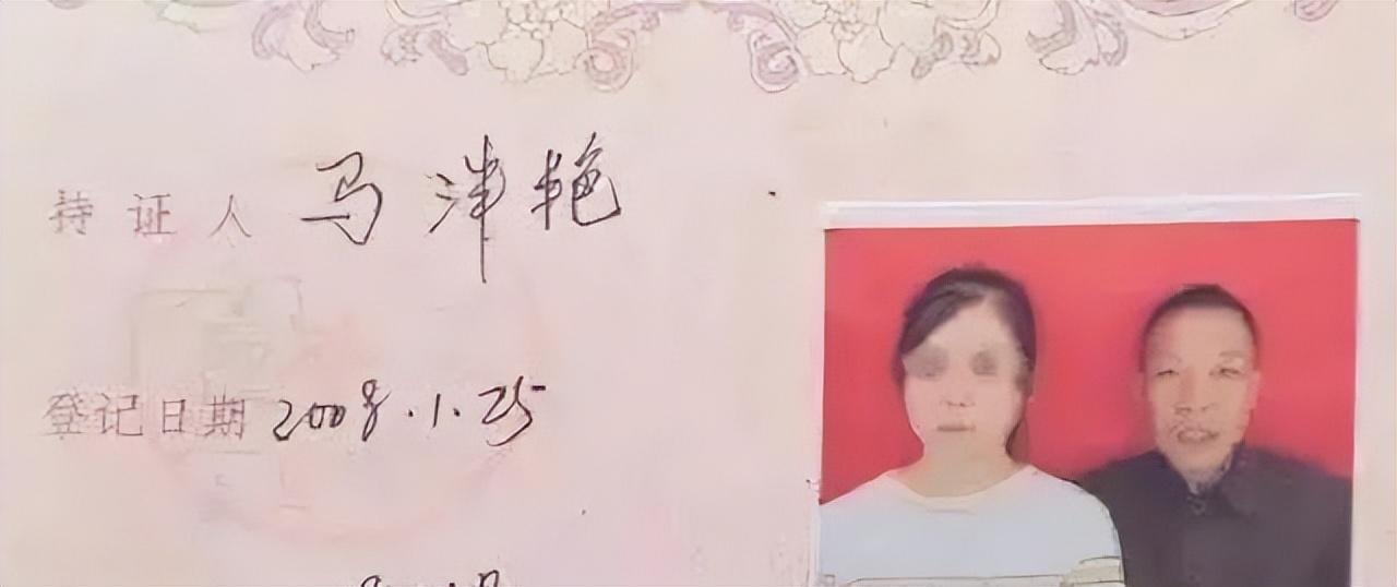 2000年,12岁女孩被伯父贱卖,8年生下两个孩子后逃跑:不想认命