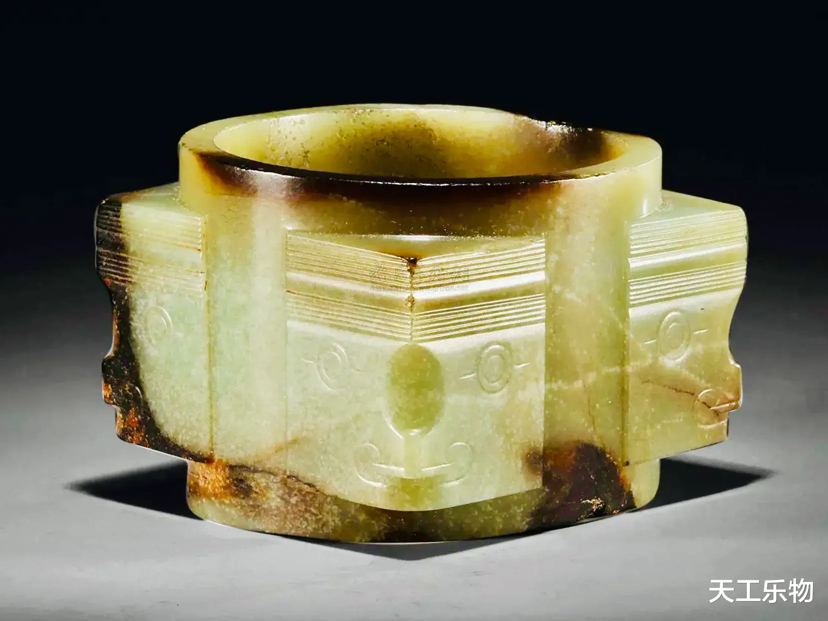 毛笔字|翡翠、和田玉不知道选哪个?十条建议帮您答疑解惑!