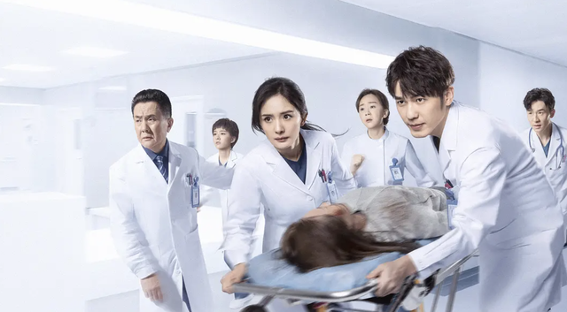 谢谢你医生|《谢谢你医生》首播，开局一喜两虐，坐等后续男女主互相救赎