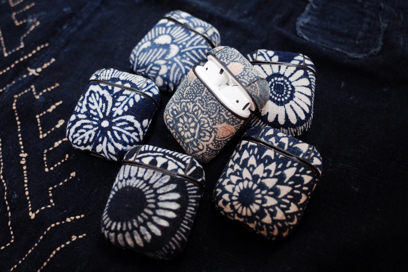 冠希爱的Sacai x Nike炒卖破万？Nike的金项链变身“潮流土豪”！