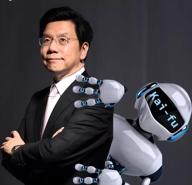 |为告知世界自己是中国人，他执意从美撤离，把864家企业带回国