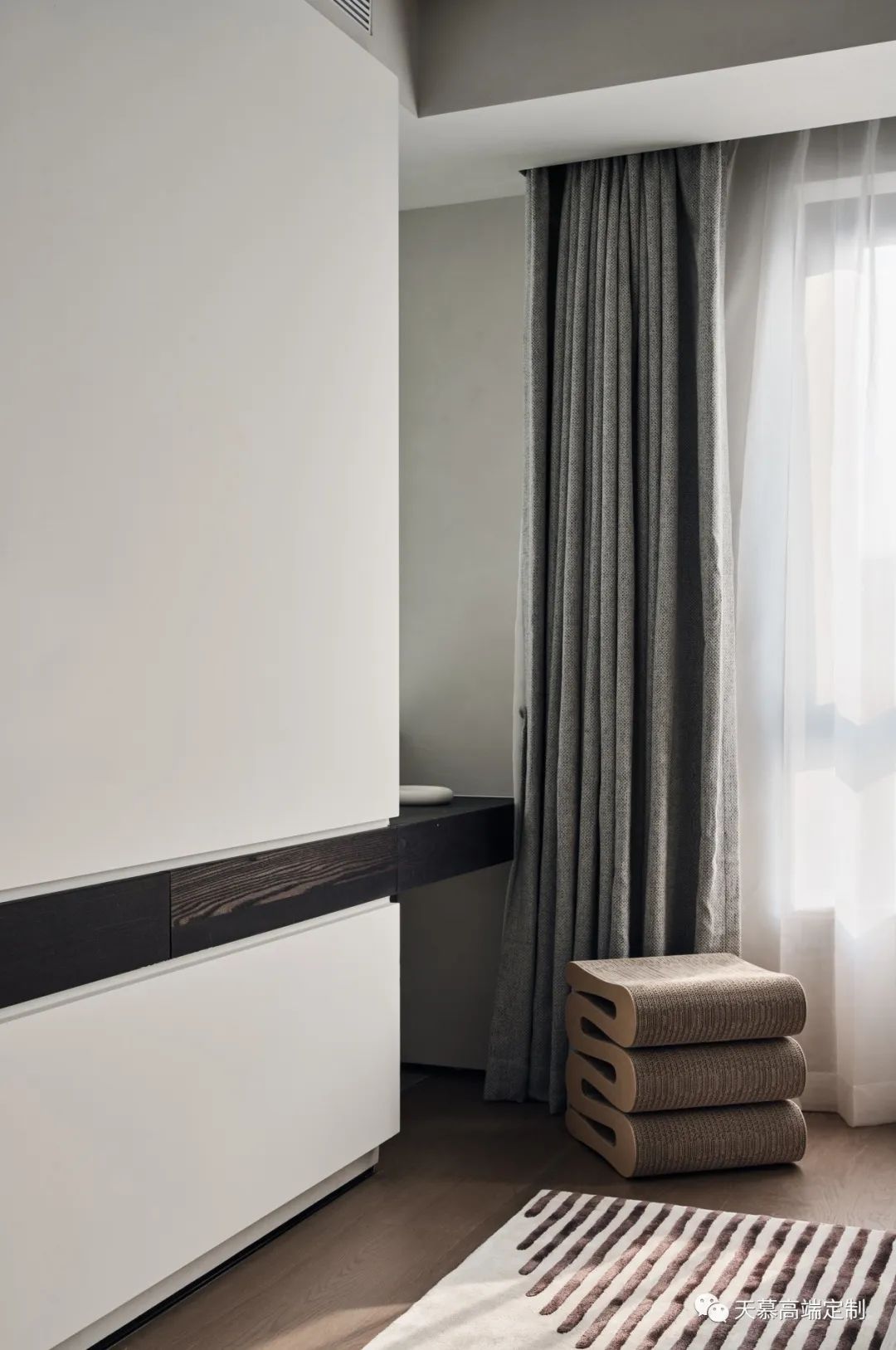 87㎡极简定制,单身的她为自己打造最舒适的居所