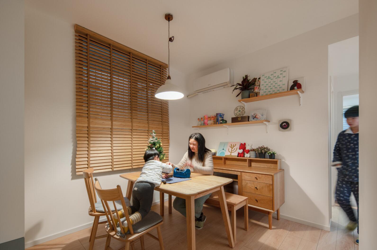 小户型做不到断舍离怎么办？那就学她家，将空间利用到极致