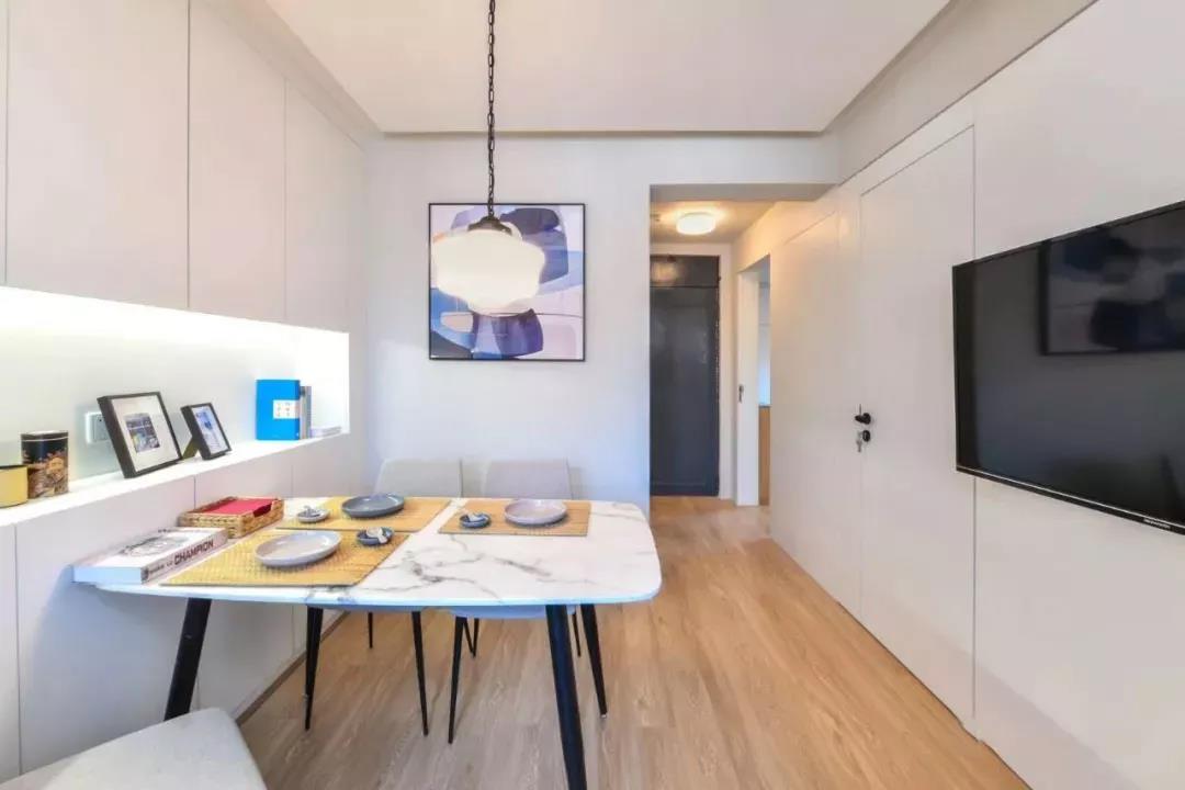 69㎡老房大改造!把客厅餐厅卧室合在一起,小家瞬间变得亮堂堂!