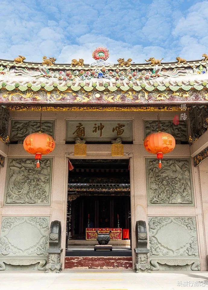 潮汕这座城隍庙不一般,城隍爷原本竟是水鬼,还有一位城隍夫人
