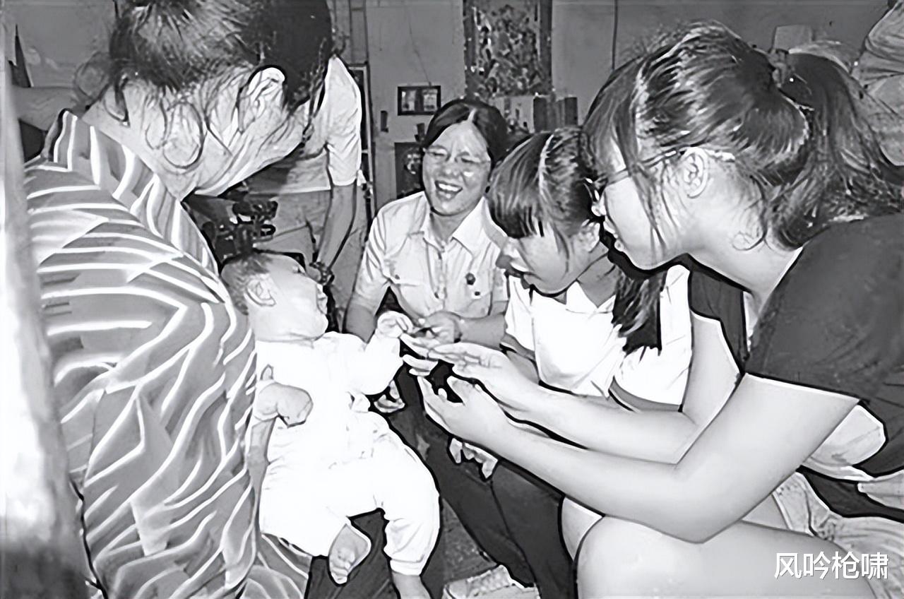2014年孕妇产检路上车祸身亡,腹中孩子奇迹降生,如今怎样了?