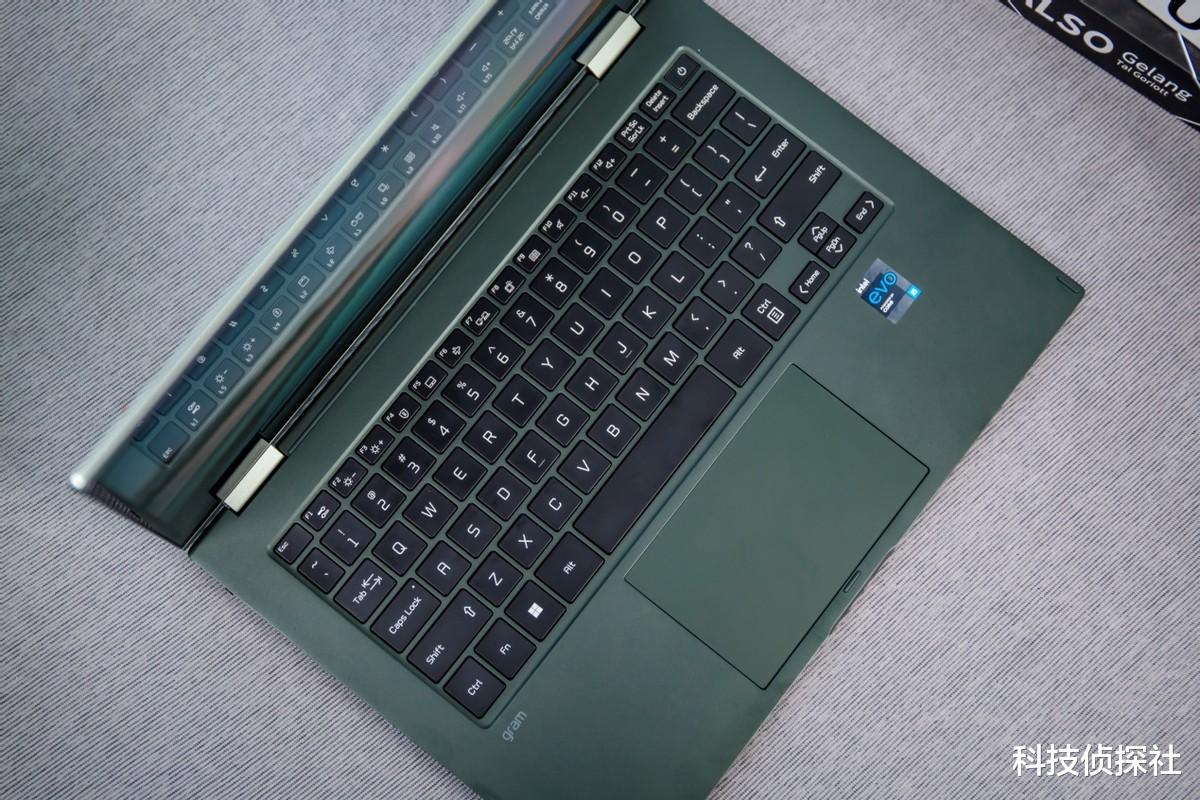 LG|办公娱乐一台搞定，看LG gram二合一笔记本就够了