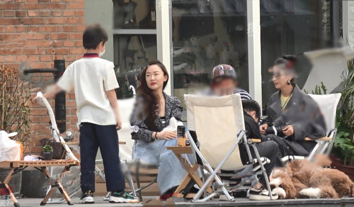 周杰伦|一周爆出8个瓜,周杰伦演唱会、恋情、离婚同框,个个是大瓜