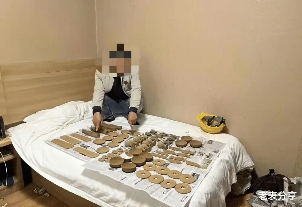 陕西西安,一男子到派出所报警,说自己在街上买“古董”被骗