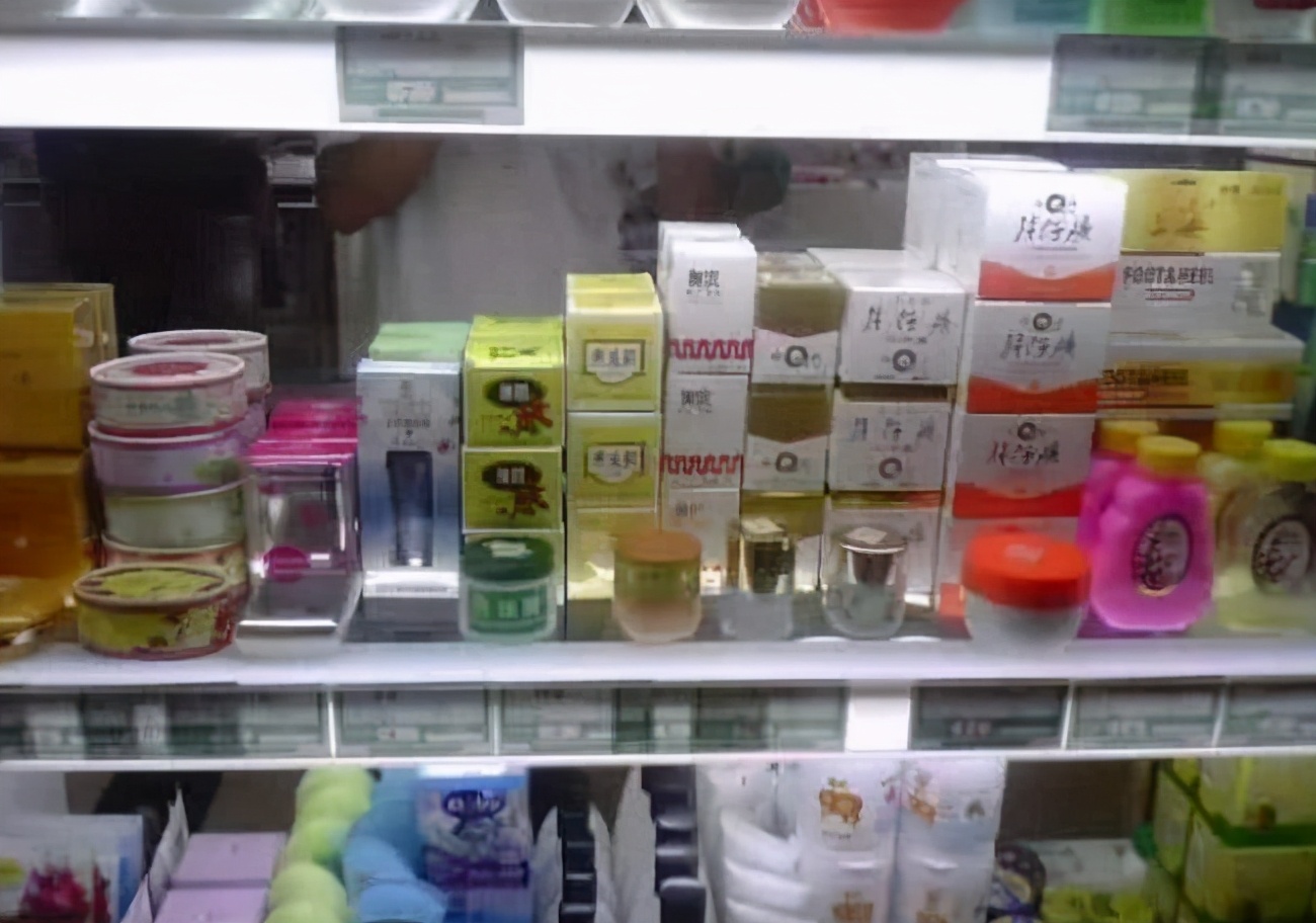 护肤品 冬季护肤品不用买太贵,身边这几种老国货,补水保湿真的很不错