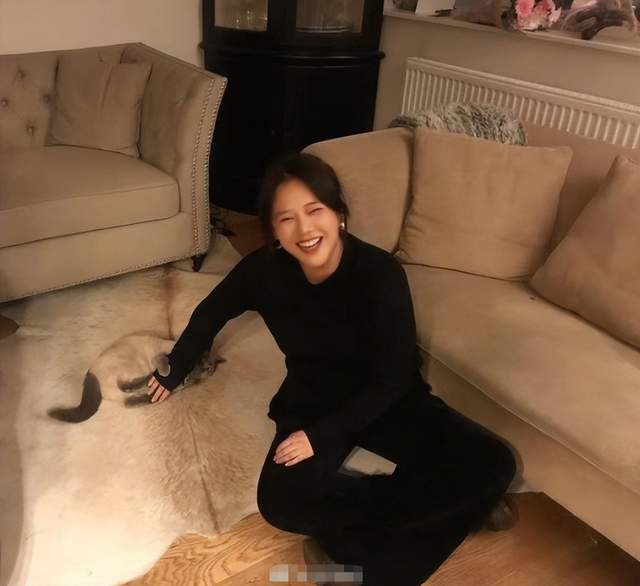 孙怡|星二代,万人心中单纯女神,34岁官宣恋情,男方晒裸上身照太辣眼