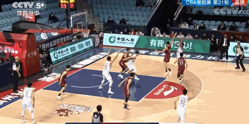 北控男籃|北控輸球難掩一人高光！16分+9個前場籃板，球迷：想得分全靠自己搶？