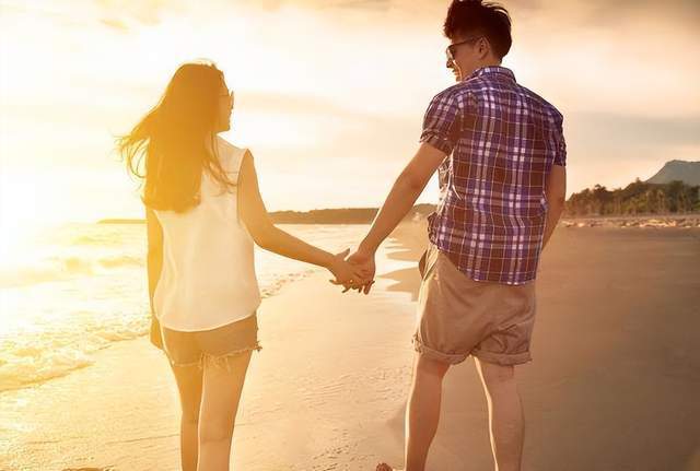 刘若英|丈夫出差炫耀美丽的妻子,客户:她做过小姐,屁股上还纹着朵玫瑰