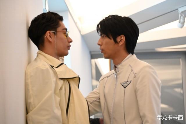 |假面骑士revice19话追加先行图 两对官方cp成功锁死 狩崎不会道歉