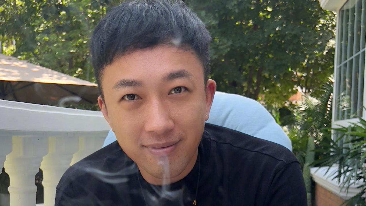 于正|某过气流量明星被于正催还钱，被网友扒过往，简直是大型社死现场