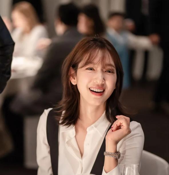 朴信惠|朴信惠婚后产子被嘲认不出!为照顾孩子剪短发,复出首部作品演妈妈