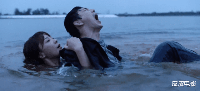 林妙妙|播放破25亿,张嘉益又出王炸剧,观众:扯下了成人世界3块遮羞布