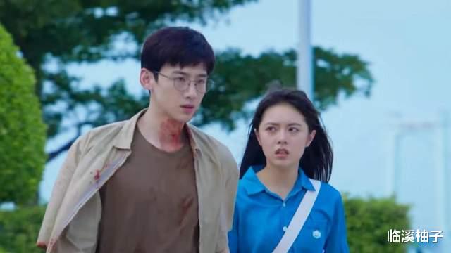 肖鹤云|《开端》:这3个细节,暗示司机是同伙,引爆高压锅的2只手很关键