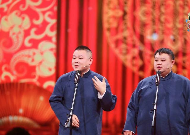 岳云鹏|郑敏晒岳云鹏照片,身形瘦了很多,网友们注意力却转到其他地方