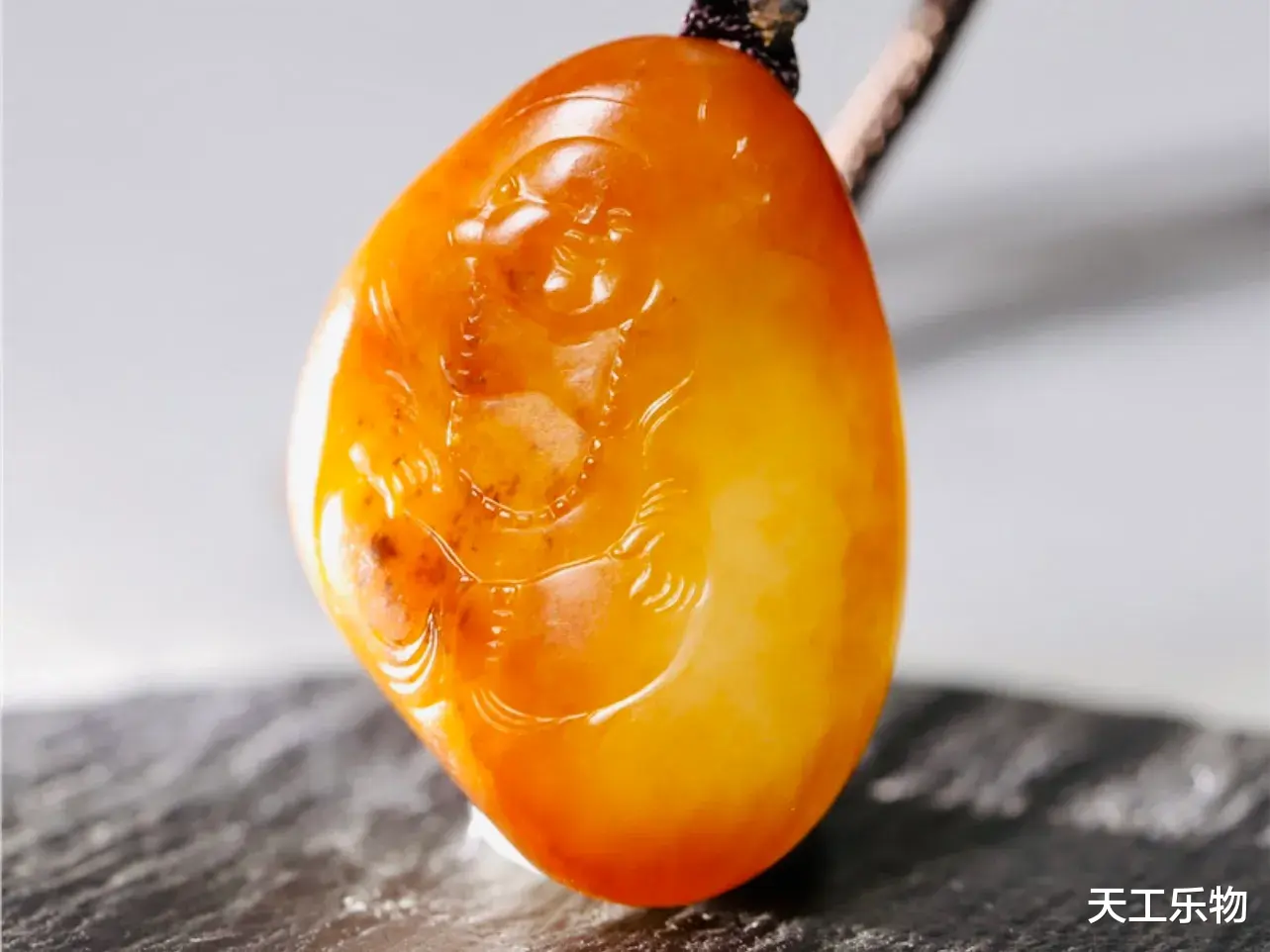 |透的好还是不透的好？解密和田玉的透光性之谜！