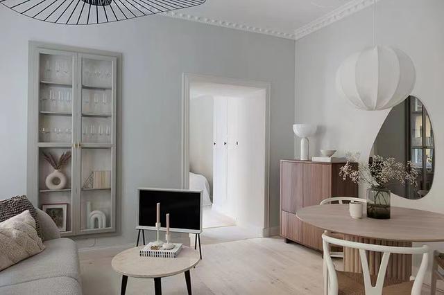 带美妙庭院的一楼38平公寓,柔和色彩打造宜人氛围,舒适宜居