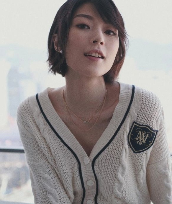 连诗雅|连诗雅情路坎坷曾被逼做第三者,如今陈家乐船P求婚成功,2年地下情修成正果!