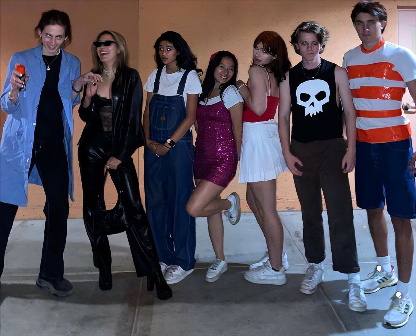 谷爱凌|谷爱凌“摆拍”遭怀疑，边化妆边学习，只是为了立学霸人设吗