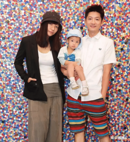 春晓|名模春晓:凭借《奋斗》走红,与彭坦闪婚,13年婚姻恩爱如初