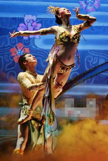 汤加丽|“人体模特”汤加丽：当年写真集卖脱销，成名背后的得与失