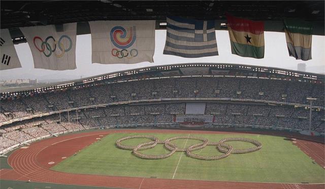 iu|等了两年!IU连续两天在首尔开演唱会,打破韩国23年来的纪录