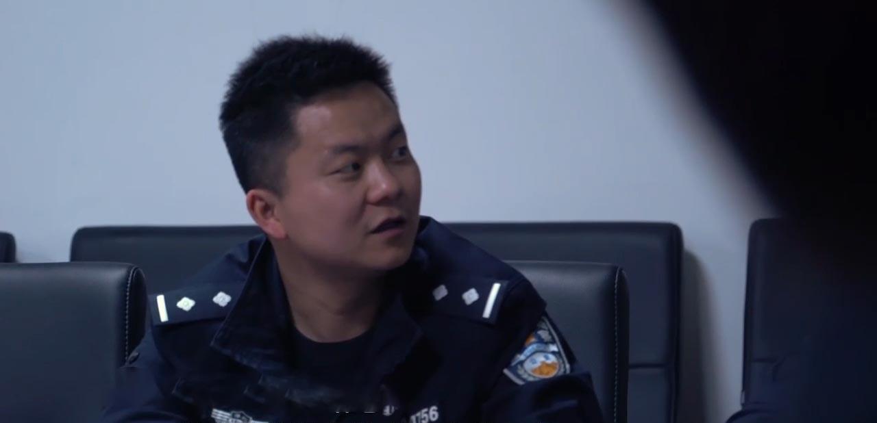 20年湖北老人家中去世,亲戚称是摔死,儿子回家奔丧变脸:快报警