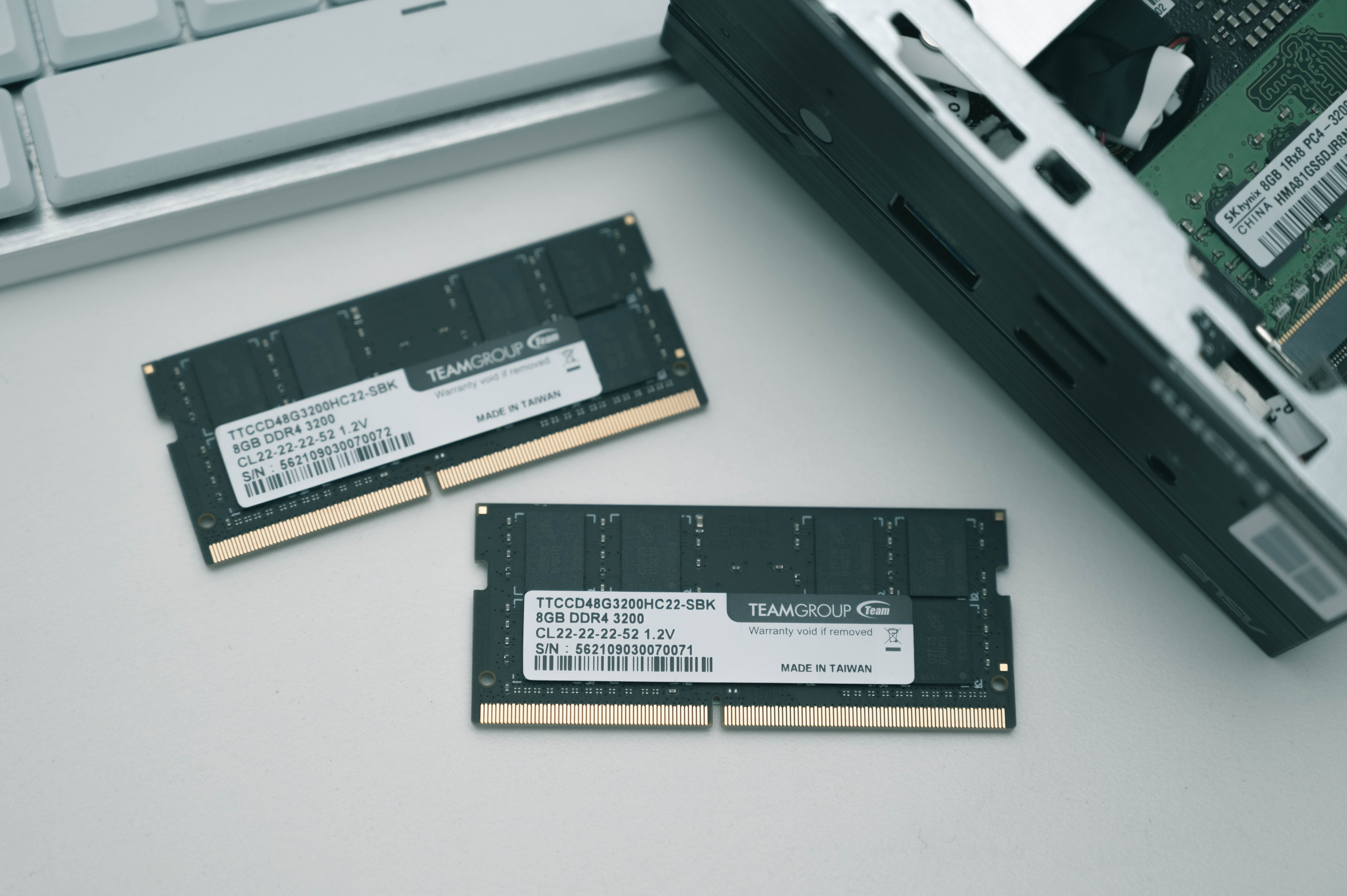 华硕|性能超主流轻薄本,手掌大小的mini主机,华硕PN51给你减负