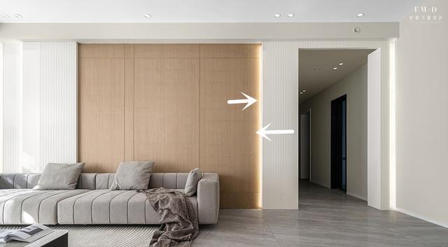 复杂的吊顶第一批被淘汰,平顶+无主灯组合,简简单单,不压层高