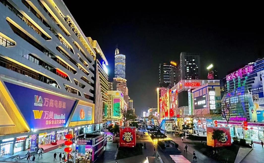 华强北|华强北传奇富豪：曾是“山寨机小王子”，如今却疯疯癫癫沦落街头