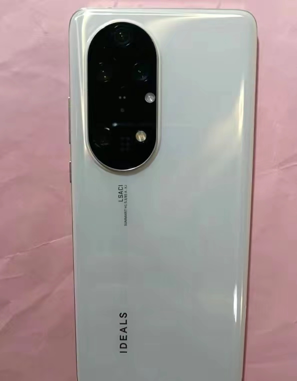 华为P50 Pro麒麟9000原型机曝光：密密麻麻的摄像头